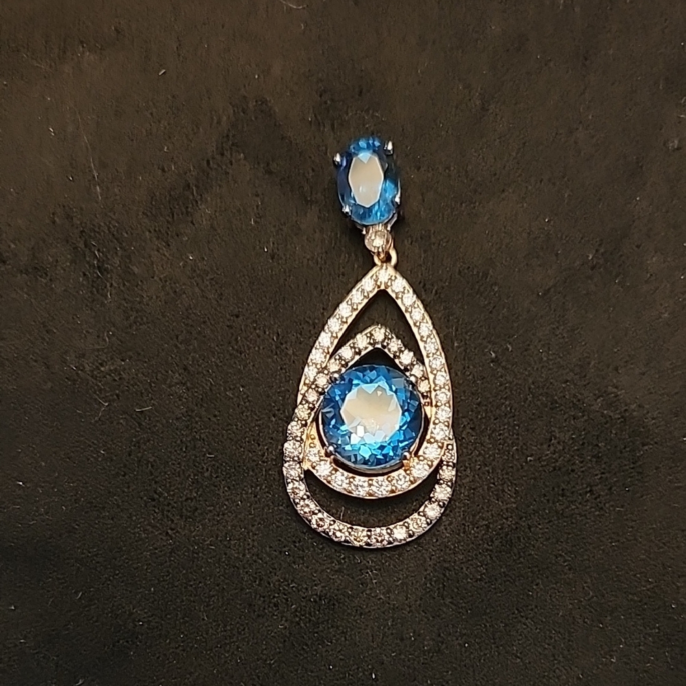 Elegant Blue and Silver Teardrop Pendant